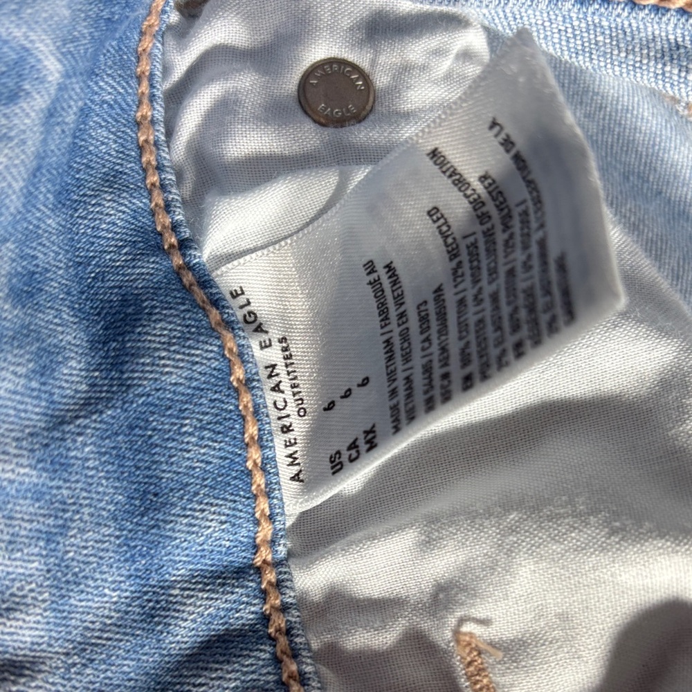 American Eagle Distressed Light Blue Jeans shorts - Picture 5 of 11